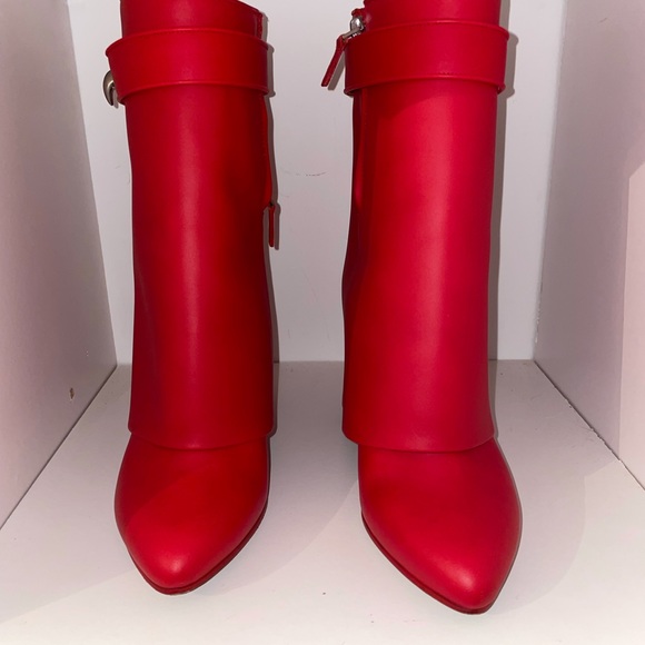 GIVENCHY RED SHARK LOCK BOOTS - Picture 4 of 9